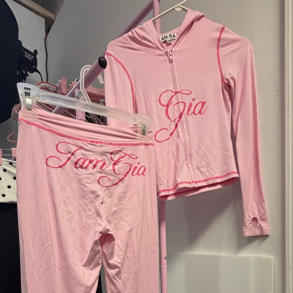 SOLD! I.AM.GIA Pink Blare Set